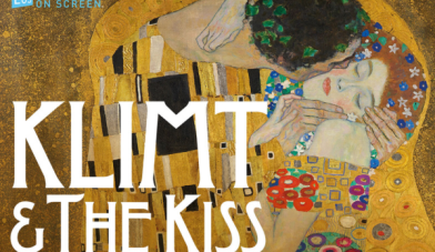 Image of the artwork The Kiss by Klimt featuring two elongated characters in an embrace in golden colour